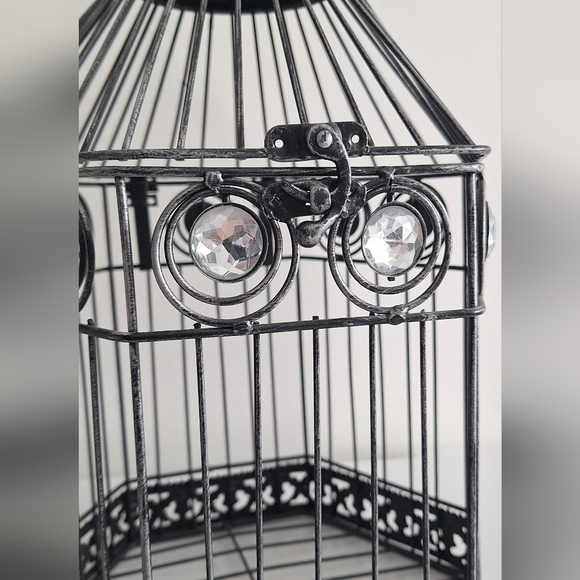 Hexagonal iron cage - Picture 3 of 14